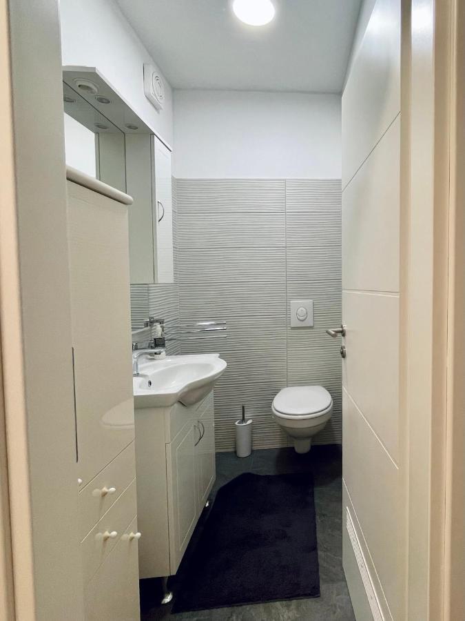 Alida Valli Apartment Kaštela Exteriör bild